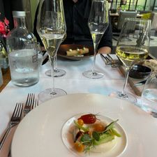 HFSLG Bar & Bistro