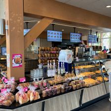 Bakker Bart Emmen Dalipassage belegde broodjes & meer