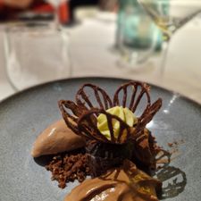 HFSLG Bar & Bistro