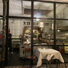 Restaurant CRU
