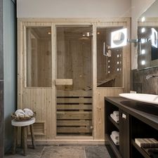 Mainport Hotel Rotterdam, a Hilton Affiliate Hotel