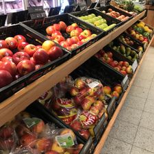 Supermarkt & Slagerij Goënga Den Hoorn