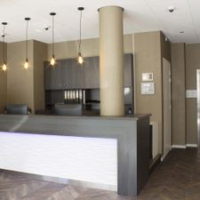 Melrose Hotel