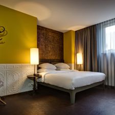 Hotel V Nesplein