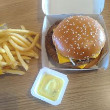 McDonald's Lelystad met McDrive