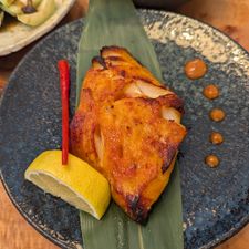 MOMO Restaurant, Bar & Lounge