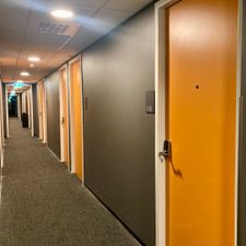 Maxhotel Amsterdam Airport Schiphol - Recently Renovated