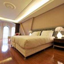 Chassé Hotel West