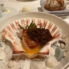 Mano restaurant