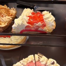 Bakker Bart Ede belegde broodjes & meer