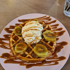 Heart-Garden Waffles & Coffee