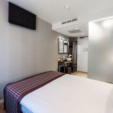 Melrose Hotel