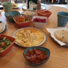 SHOUQ Zeist - Hummus, falafel & mezze (ook catering)