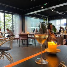 Putaine restaurant & bar