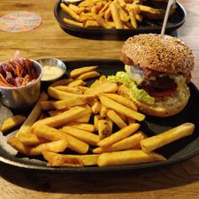Beers & Barrels - Breda