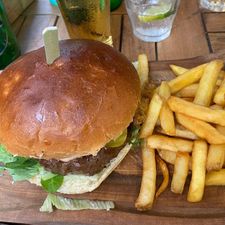 Bariloche Steak & Burger