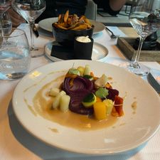 HFSLG Bar & Bistro