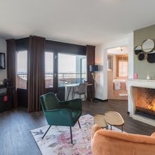 Leonardo Hotel IJmuiden Seaport Beach
