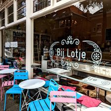 Bij Lotje
