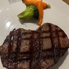 Steakhouse The Golden Bull
