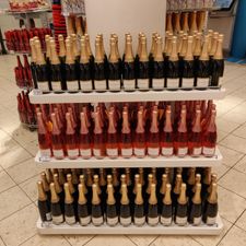 HEMA