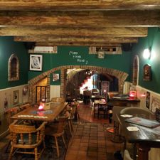 The Wolfhound Irish Bar & Kitchen