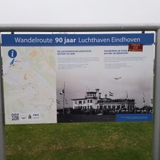 Hertz Autoverhuur - Eindhoven Airport