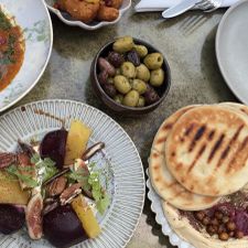 Restaurant Carmel Market