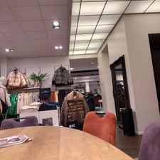 Van Uffelen Mode - Delft