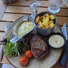 Café Bistro Jules