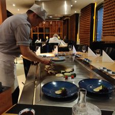 Hosokawa Teppanyaki en Sushi restaurant