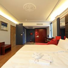 Chassé Hotel West