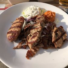 Griekse taverna Yamas