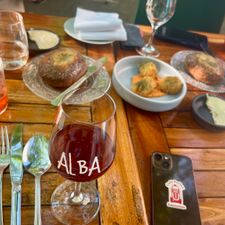 Alba Restaurant & Wijnbar