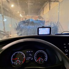 Loogman Carwash Almere - Wasstraat Almere