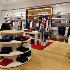 Tommy Hilfiger Outlet