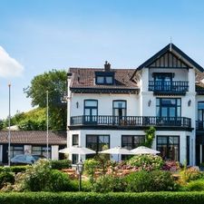 PUUR ZEE - Boutique Hotel en Visrestaurant