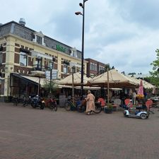 NielZ Café Restaurant