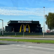 McDonald's Airport Schiphol McDrive Noord