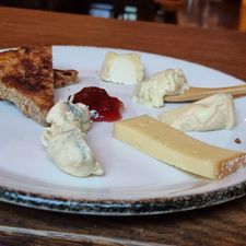 Bistro LOF