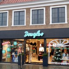 Parfumerie Douglas Sluis