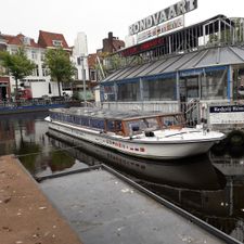 Rondvaart Leiden | stadsrondvaarten | Groepen | Sloep en sup verhuur