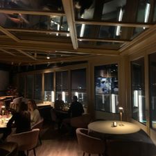 Rooftop Merckt Eten & Drinken