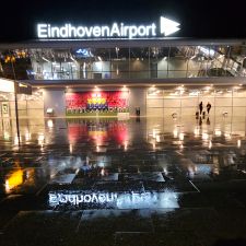 Hertz Autoverhuur - Eindhoven Airport