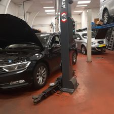 KwikFit Amsterdam Zuid-Oost - Autobanden, APK en onderhoud