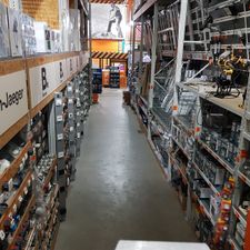 HORNBACH Bouwmarkt Tilburg