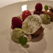 Restaurant On Cru