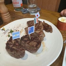 Steakhouse The Golden Bull