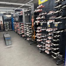 Decathlon Utrecht the Wall