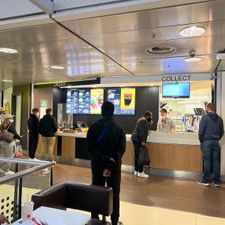 McDonald's Airport Schiphol Lounge 3